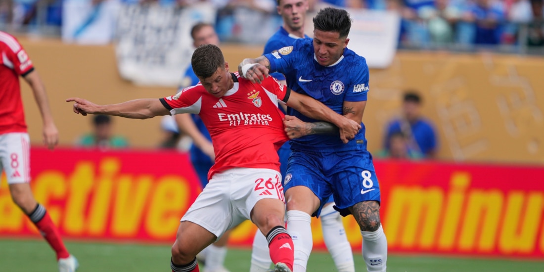 El partido se suspendió a cinco minutos del final.