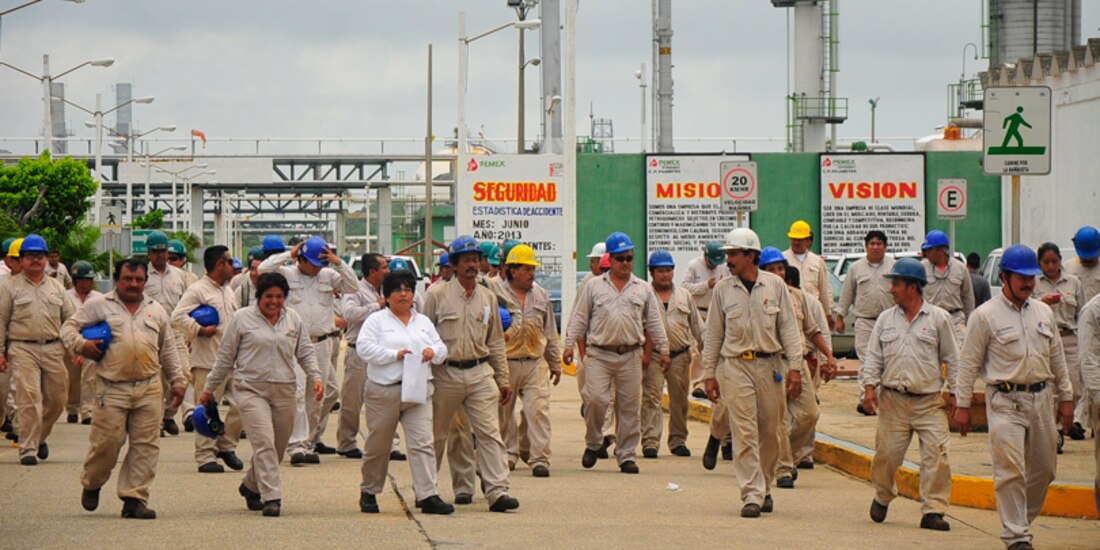 Pemex pone en marcha el Programa de Estabilidad Laboral, que incluye la jubilación y basificación del personal que tiene más de 15 años trabajando en la paraestatal