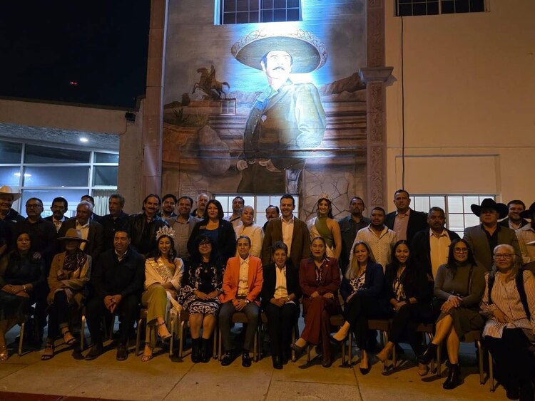 El legislador zacatecano propone la creación de diputaciones migrantes de elección directa y el Distrito Migrante 19 para aumentar la representación.