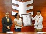 Salomón Jara Cruz recibió la constancia de mayoría como gobernador electo de Oaxaca.