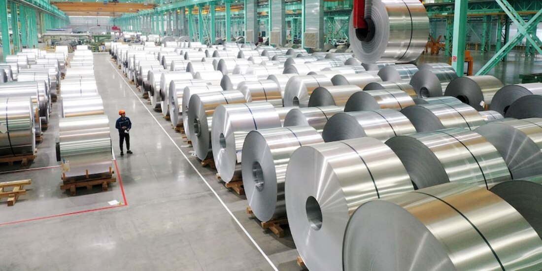 Estados Unidos aumenta los aranceles al acero y al aluminio sobre las importaciones de más de 400 productos.