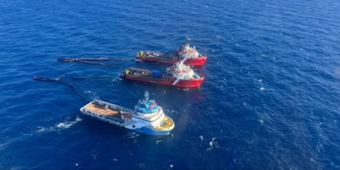 Embarcaciones realizan patrullajes marinos, terrestres y aéreos en región afectada.