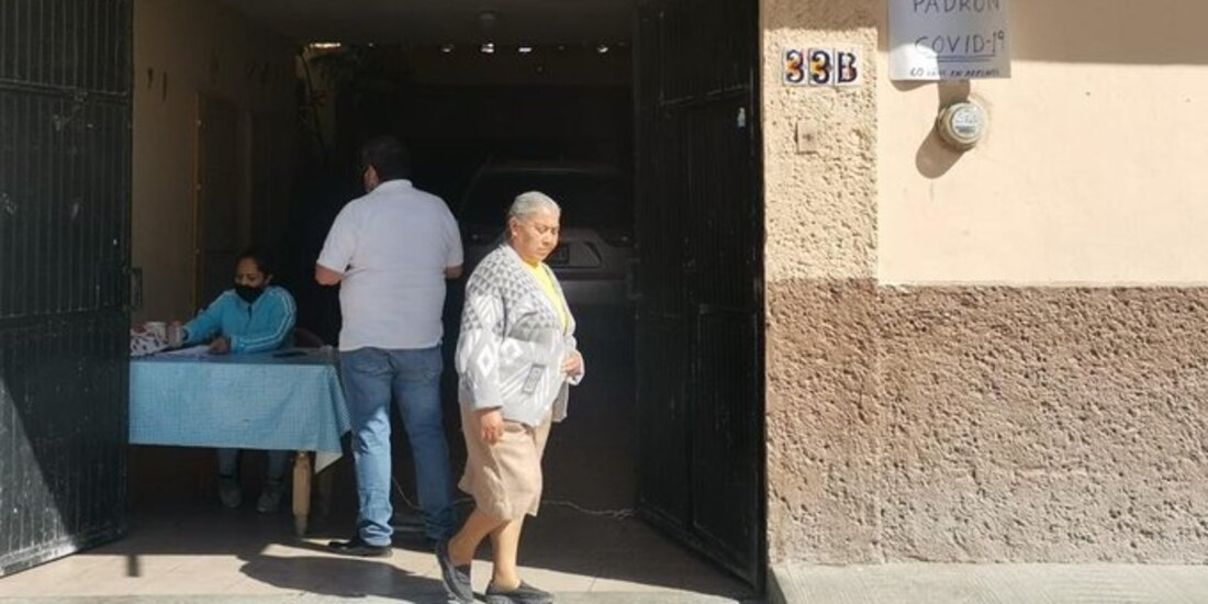 Fachada donde supuestamente se realiza el "Padrón COVID-19"