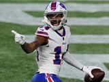 Stefon Diggs, en una de sus anotaciones con los Bills ante Patriotas de la Semana 16 de la NFL