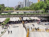 MAESTROS protestan ayer a la altura de
Melchor Ocampo y Paseo de la Reforma