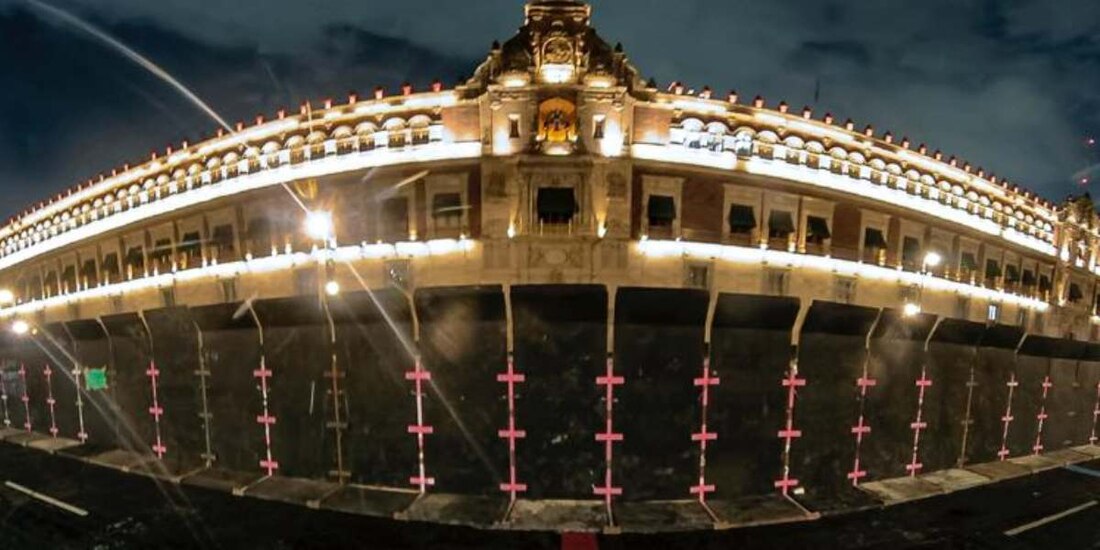 Así luce Palacio Nacional previo a marcha feminista del 8M.