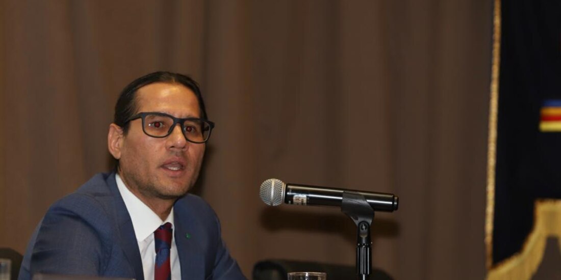 El jefe de la Unidad de Política de Ingresos Tributarios de la Secretaría de Hacienda, Francisco Javier Arias, participó en la Cátedra SHCP-UNAM.