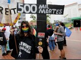 Brasil supera 500 mil muertes por COVID, ciudadanos salen a manifestarse