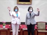 Nancy Pelosi, ayer, con Tsai Ing-wen, mandataria de Taiwán.