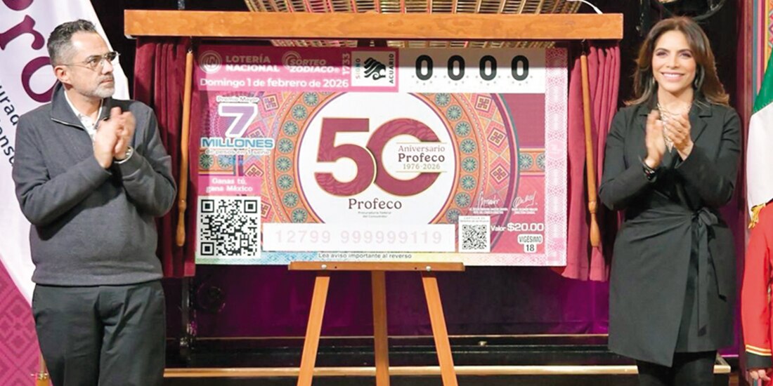 El procurador Iván Escalante y la titular de Lotenal, Olivia Salomón, ayer.