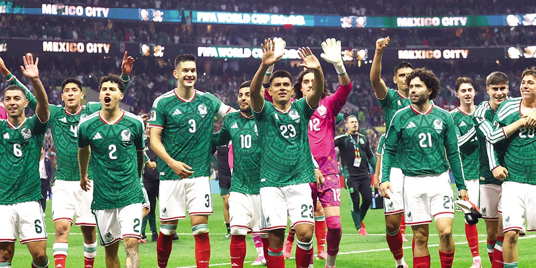 Seleccionados nacionales
celebran el triunfo, el martes pasado.