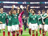 Seleccionados nacionales
celebran el triunfo, el martes pasado.