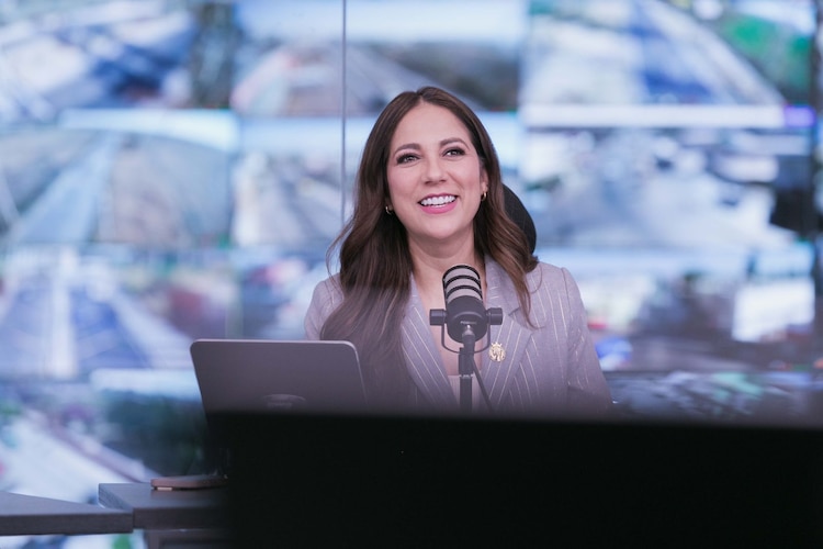 La Gobernadora del Estado, Libia Dennise García Muñoz Ledo.