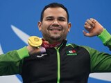 Diego López Edad: 26 años Lugar de nacimiento: Xalapa, Veracruz Deporte: Natación adaptada