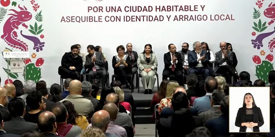 Al centro de la imagen la Jefa de Gobierno, Clara Brugada.