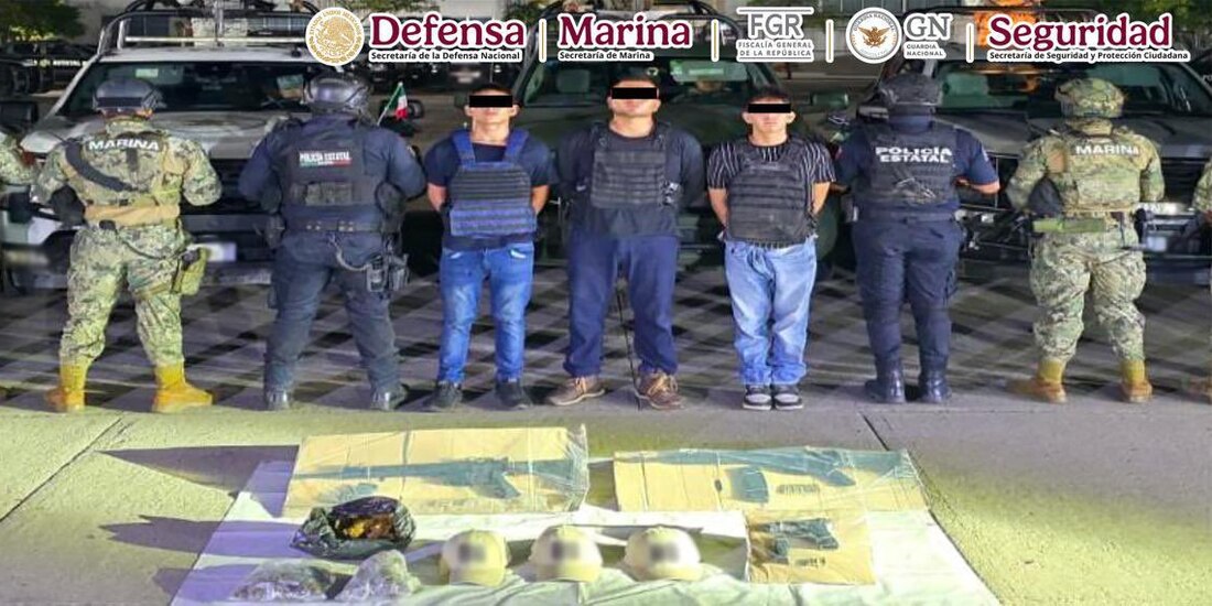 Los tres presuntos extorsionadores fueron capturados en un operativo coordinado en el municipio de Centro.