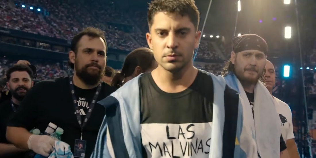 Gaston Edul entrando a la velada del año 2026