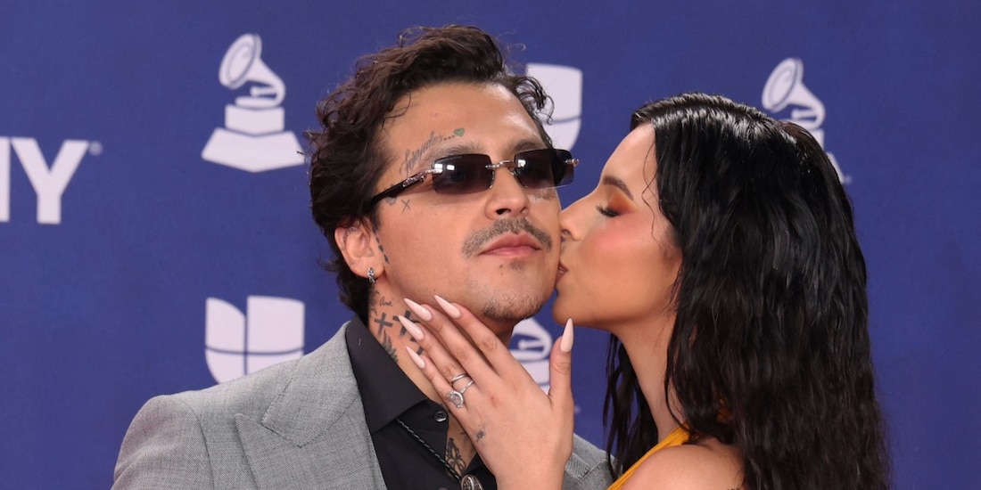 Christian Nodal reacciona a críticas por no agradecer a Ángela Aguilar en los Latin Grammy