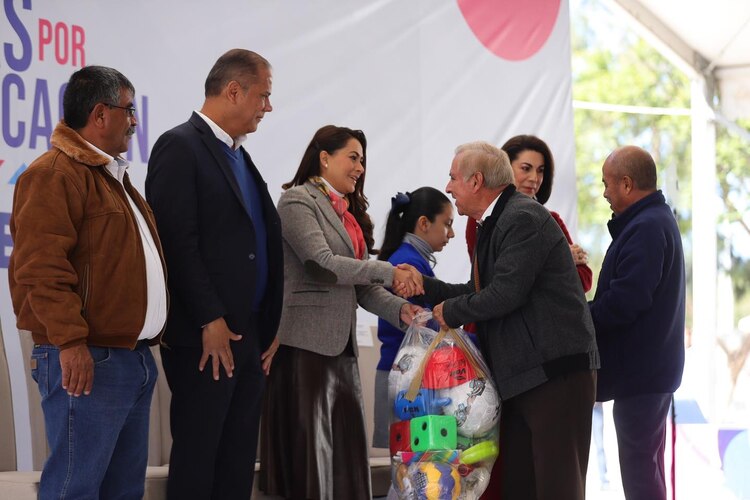 Tere Jiménez refrendó su compromiso de seguir destinando recursos para la entrega de estos estímulos