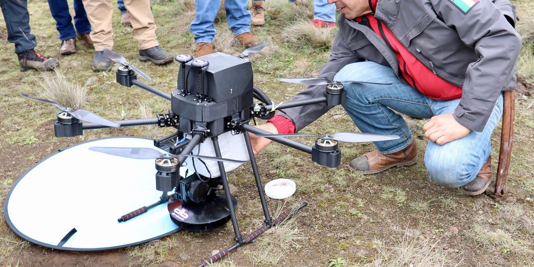 El gobernador de Veracruz, Cuitláhuac García, destacó el uso de drones durante la jornada de reforestación.