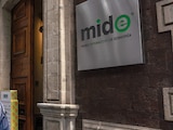FACHADA del MIDE, ayer que reabrió sus puertas al público, luego de dos semanas de un cierre forzado por el campamento de la Coordinadora.