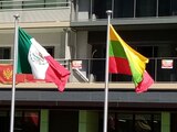 La Bandera de México en la Villa Olímpica de Tokio.
