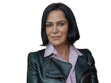 LA PERIODISTA y escritora Lydia Cacho, ayer, tras la entrevista.