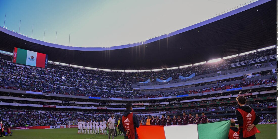 El Estadio Azteca, previo a un juego eliminatorio de la Selección Mexicana, el año pasado.