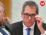 A la izquierda, el exsecretario de Hacienda, Guillermo Ortiz Martínez; a la derecha, el actual titular de la SHCP, Édgar Amador Zamora.
