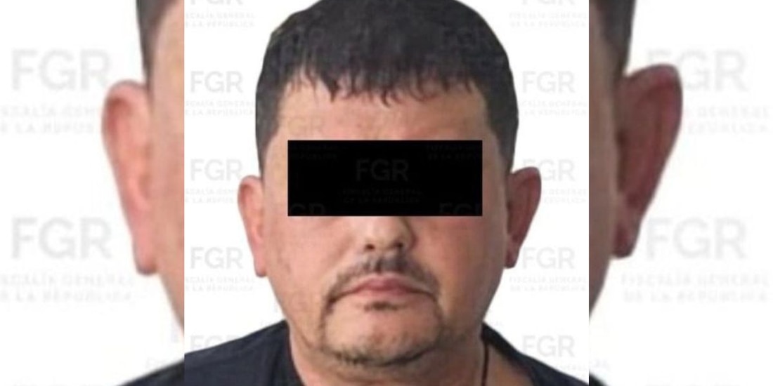 El “Güero Conta” fue detenido en Zapopan con un fusil, droga y efectivo, según autoridades federales.