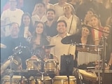Checo Pérez durante el concierto de Carlos Rivera en el Palenque de las Fiestas de Octubre en Guadalajara.