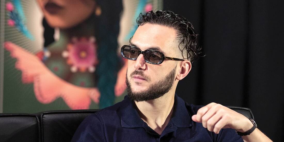 El artista, durante la conferencia de prensa.