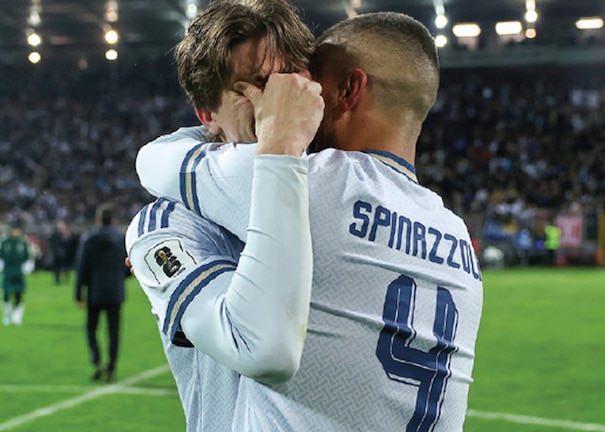 MARCO Palestra y Leonardo Spinazzola al finalizar el partido, ayer.