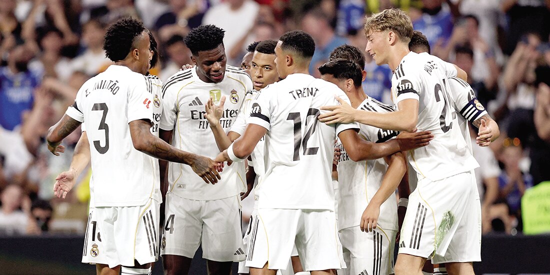 Jugadores del Real Madrid celebran el gol de ayer en LaLiga.