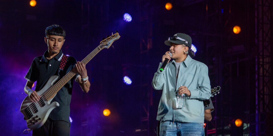 Yahritza y su Esencia 