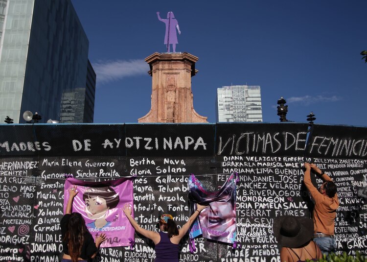 La Glorieta de las Mujeres que Luchan se encuentra en Paseo de la Reforma.