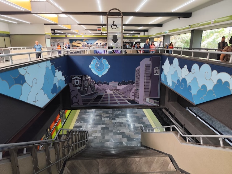 Durante el anuncio, autoridades también entregaron la rehabilitación de la estación Universidad, que incorporó mejoras de accesibilidad, iluminación y un nuevo mural.