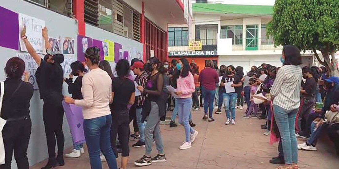 Amigos y familiares de la víctima realizaron un acto de protesta el pasado sábado en Amozoc.