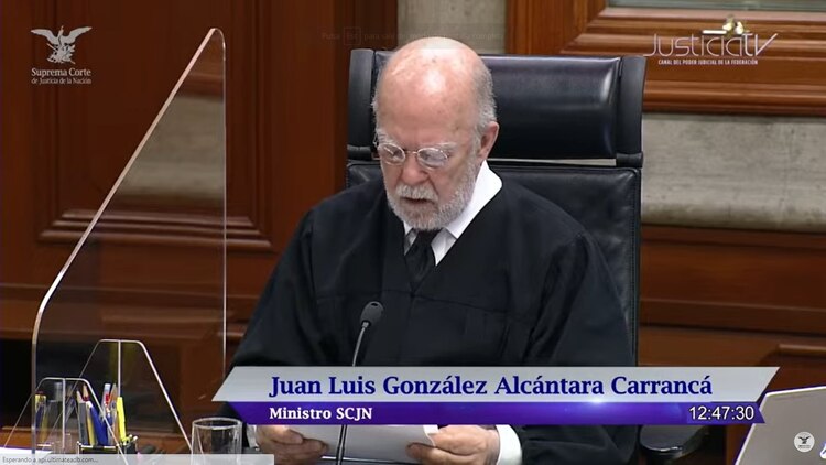 Juan Luis González Alcántara Carrancá.