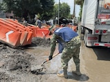 Marina moviliza brigadas por inundaciones en Azcapotzalco