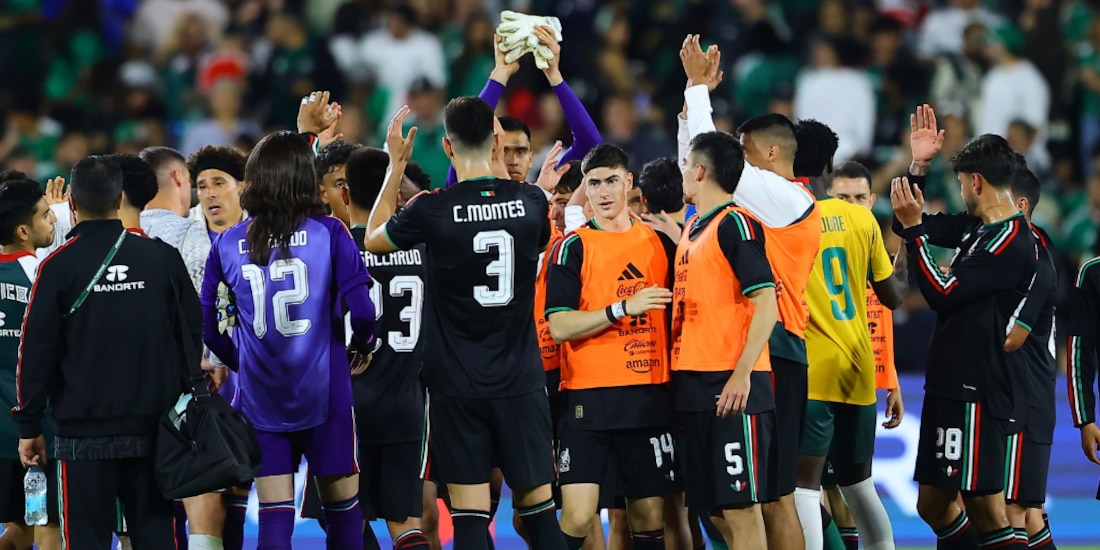 La Selección Mexicana tras su victoria ante Australia.