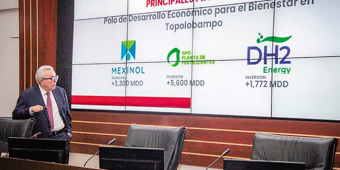 El gobernador Rubén Rocha Moya, ayer, en el Centro de Estudios Superiores Navales de la CDMX.