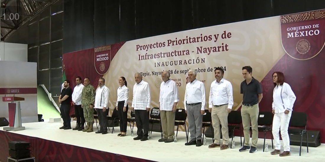 AMLO agradece la labor de la Marina.