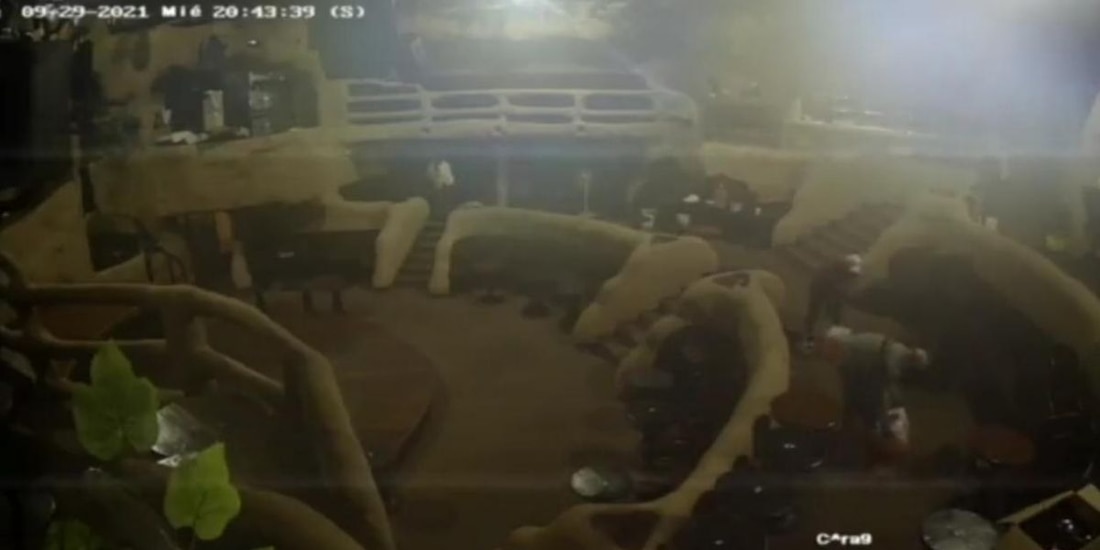 En redes sociales se difundió el video del momento exacto en el que provocaron el incendio en la discoteca Baby'O, ubicada en Acapulco.