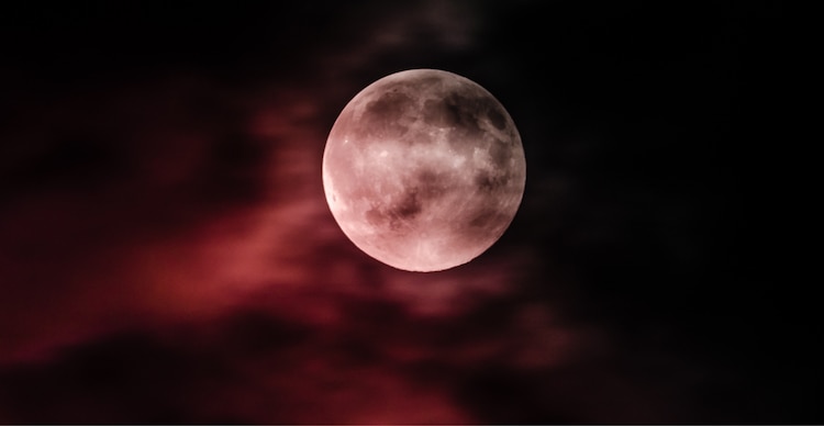 Eclipse lunar