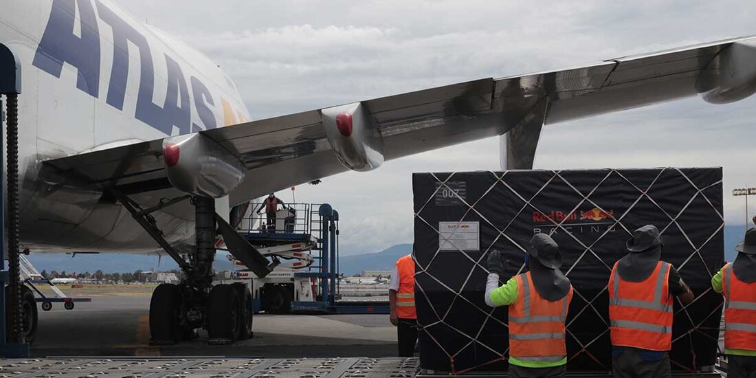 Los autos de la F1 ya están en la Ciudad de México para el Gran Premio.