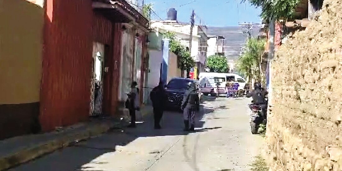 ESCENA DEL CRIMEN, ayer, en Santa Cruz Xoxocotlán.