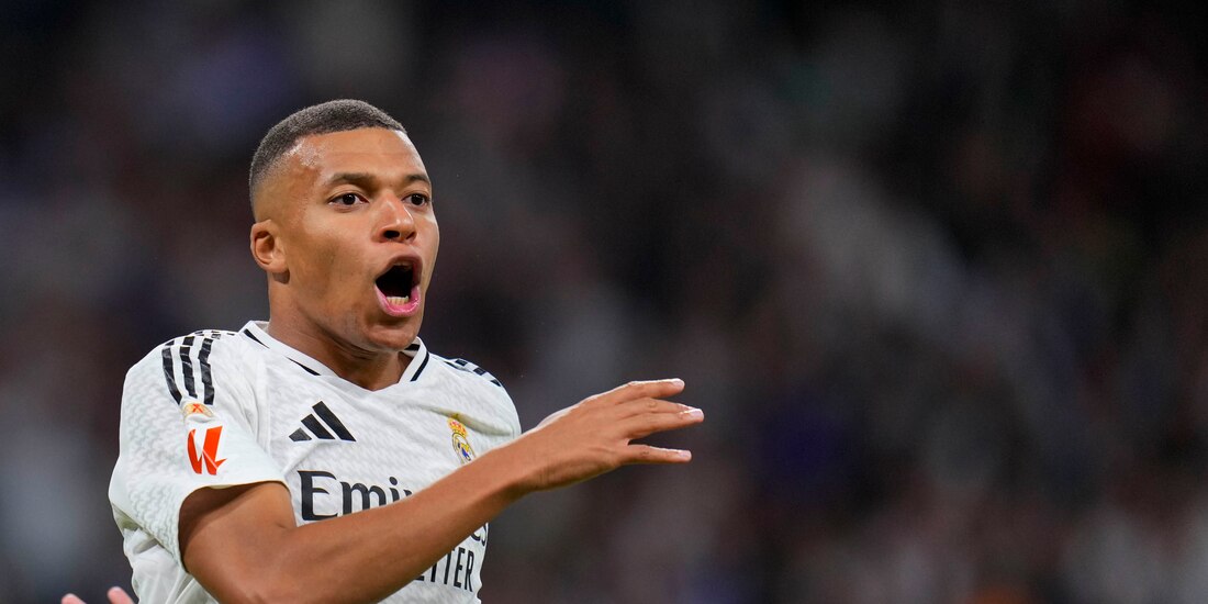 Kylian Mbappé celebra un gol con el Real Madrid
