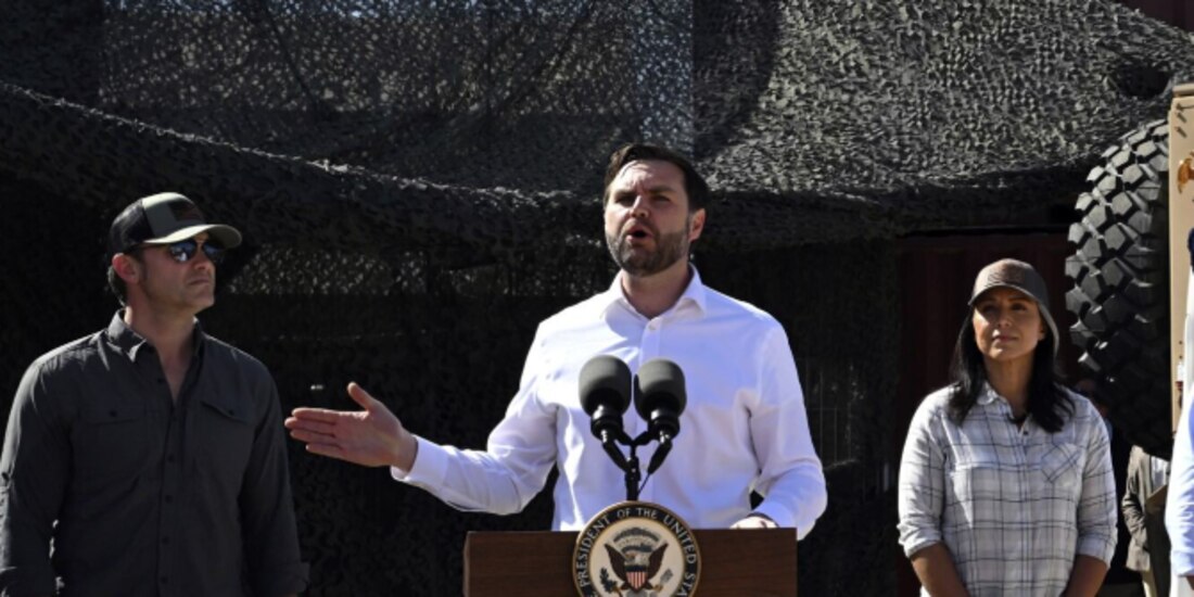 El vicepresidente JD Vance ofrece conferencia de prensa en Eagle Pass, Texas, para hablar de resultados en menos de dos meses.