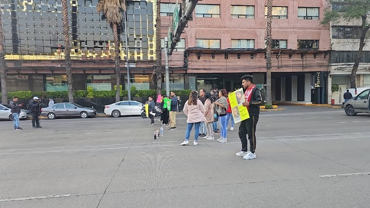 Familiares de la joven se manifestaron y bloquearon la Avenida Revolución